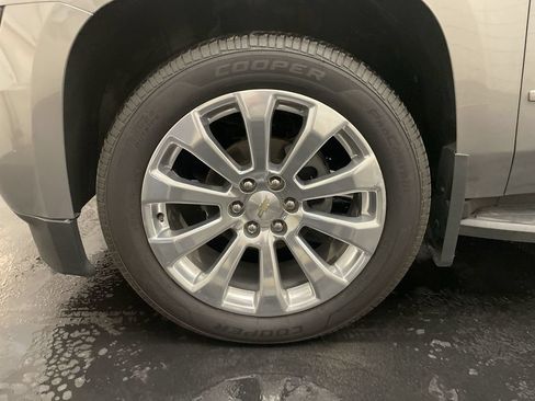 Used 2018 Chevrolet Tahoe LT w/ Luxury Package AWD/4WD image 27