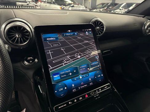 Used 2022 Mercedes-Benz SL 63 AMG 4MATIC image 23