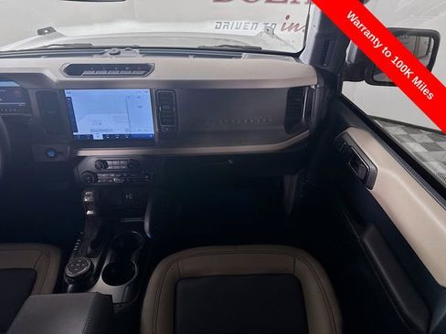 Certified 2024 Ford Bronco Wildtrak image 28