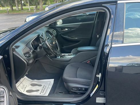 Used 2016 Chevrolet Malibu LT FWD image 8