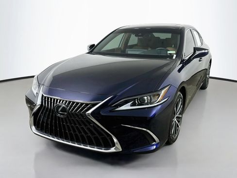 Used 2025 Lexus ES 300h w/ Premium Package FWD image 3