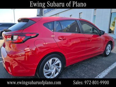 Used 2024 Subaru Impreza 2.0i image 3