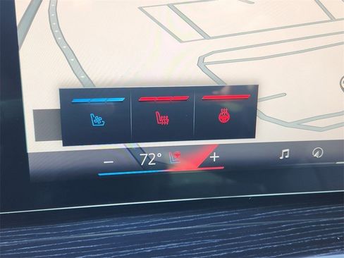 Used 2025 BMW X7 xDrive40i w/ Executive Package image 17