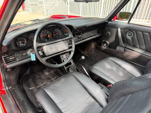 Used 1988 Porsche 911 Carrera image 18
