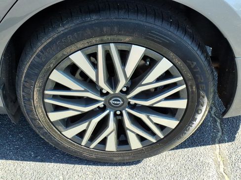 Used 2024 Nissan Altima 2.5 SV image 20