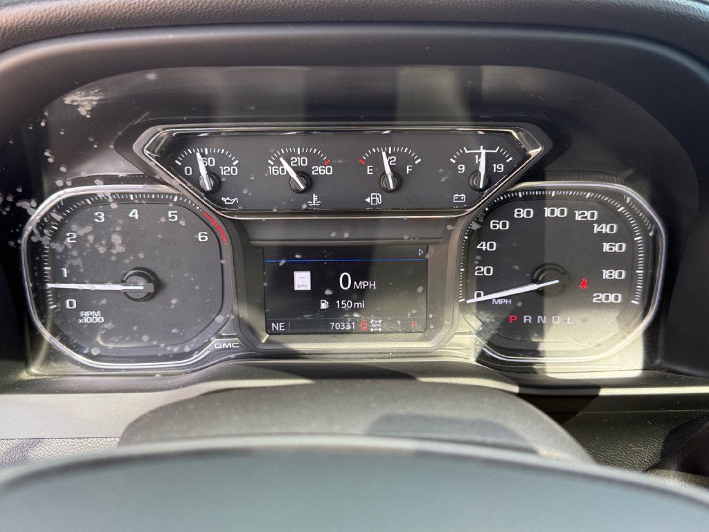 Used 2022 GMC Sierra 1500 AT4 w/ AT4 Preferred Package AWD/4WD image 13