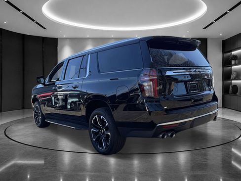 Certified 2024 Chevrolet Suburban Premier AWD/4WD image 4