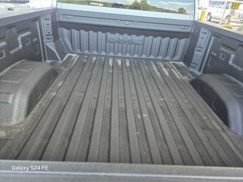 Used 2026 GMC Sierra 2500 AT4 AWD/4WD image 10