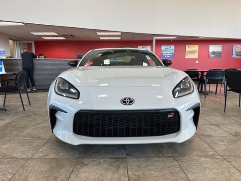 New 2026 Toyota GR86 Premium image 2