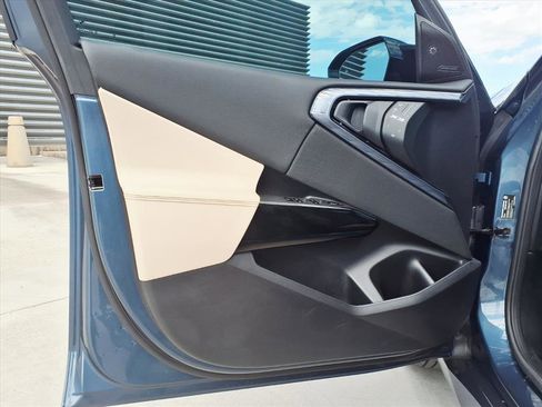 Used 2025 BMW X3 M50 w/ Premium Package image 20