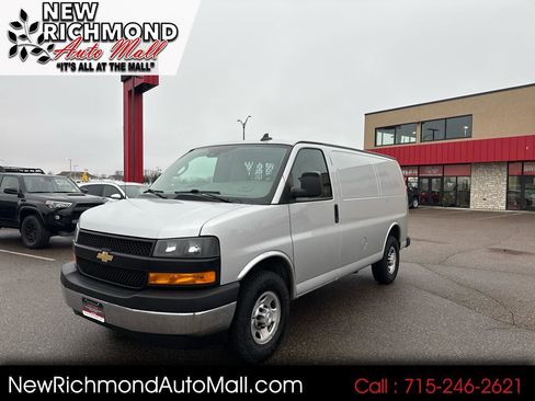 Used 2021 Chevrolet Express 3500 w/ Driver Convenience Package image 1