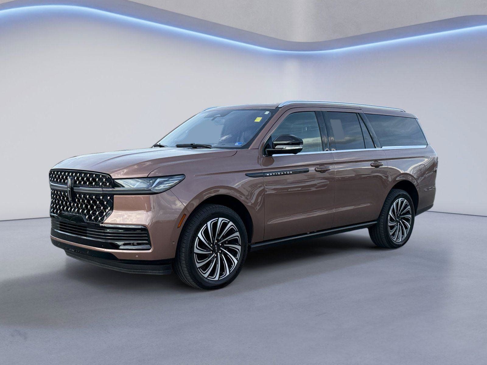 Used 2025 Lincoln Navigator L Black Label AWD/4WD image 7