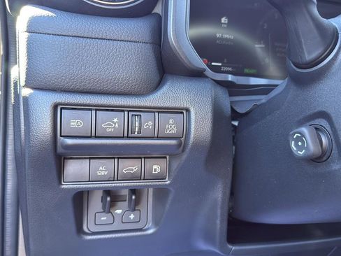 Used 2024 Toyota Land Cruiser image 18