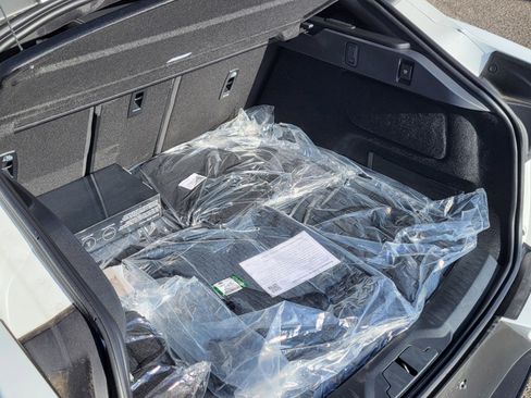 New 2024 Jaguar I-PACE R-Dynamic HSE image 22