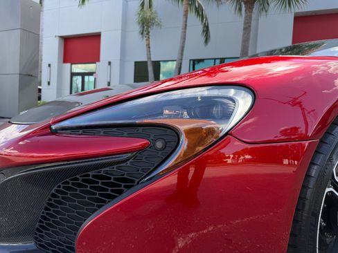 Used 2015 McLaren 650S Spider RWD image 11