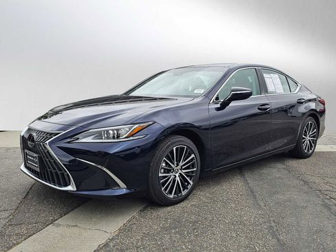 Used 2024 Lexus ES 300h w/ Premium Package image 7
