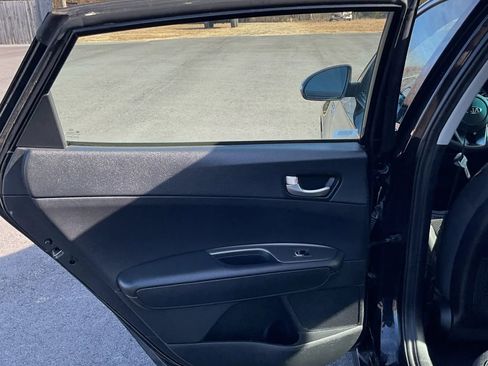 Used 2020 Kia Optima LX image 41