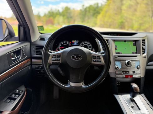 Used 2014 Subaru Outback 2.5i Limited AWD/4WD image 17