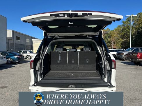 New 2025 Lincoln Navigator Reserve image 31