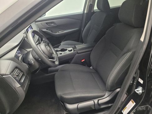 Used 2024 Nissan Rogue S image 17