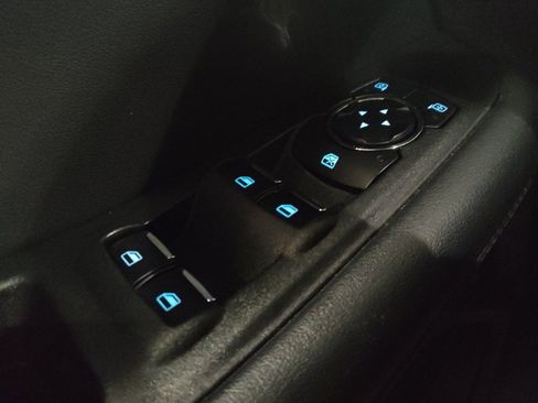 Used 2024 Ford Edge SEL image 27