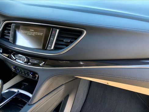 Used 2019 Buick Enclave Premium w/ Experience Buick Package AWD/4WD image 17