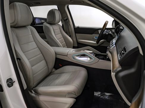 Used 2020 Mercedes-Benz GLS 580 4MATIC image 26