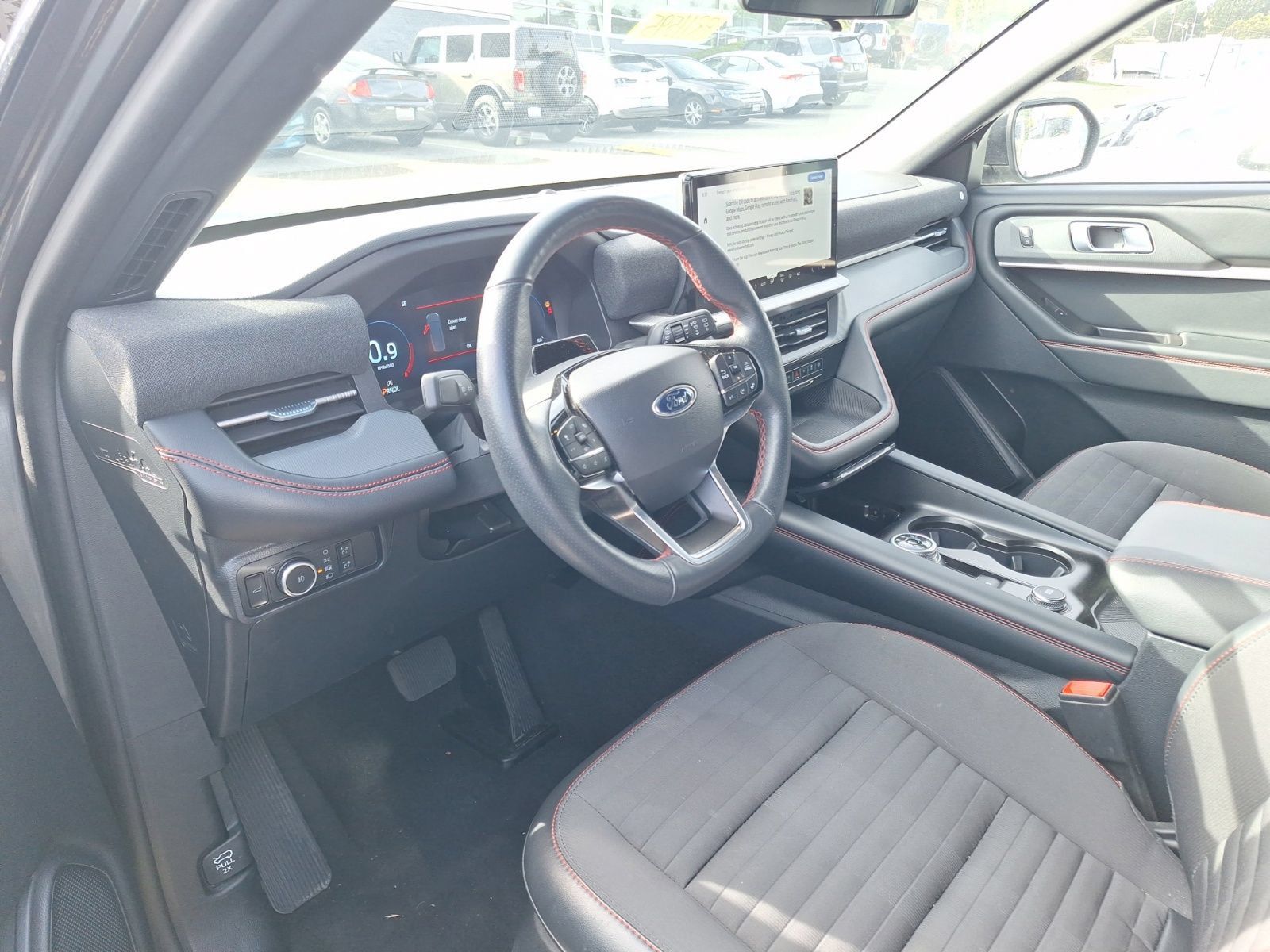 Used 2025 Ford Explorer ST-Line AWD/4WD image 13