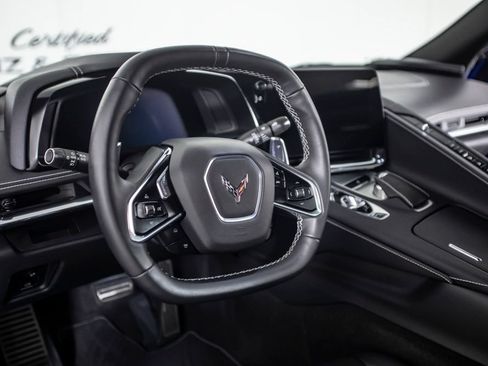 Used 2020 Chevrolet Corvette Stingray Convertible w/ 1LT RWD image 21
