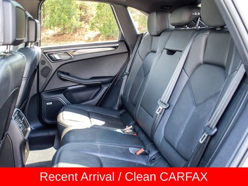 Used 2021 Porsche Macan S image 12