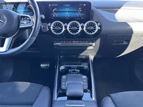 Certified 2022 Mercedes-Benz GLA 250 4MATIC image 14