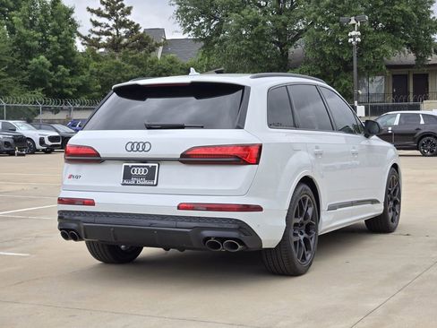 New 2026 Audi SQ7 Premium Plus AWD/4WD image 8