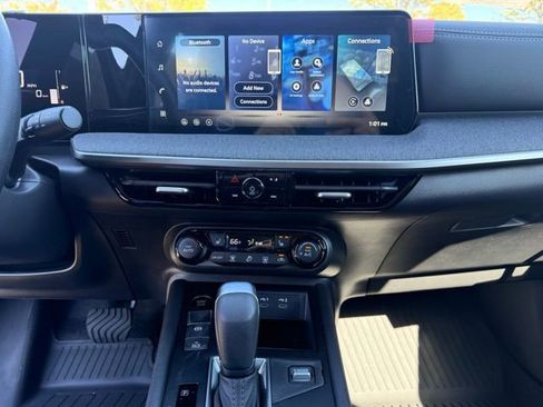 New 2026 Nissan Kicks SV w/ Cold Weather Package image 20