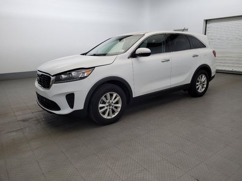 Used 2020 Kia Sorento L FWD image 2