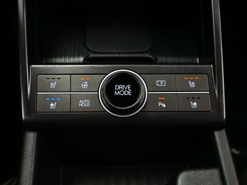 Used 2024 Hyundai Kona Limited FWD image 21