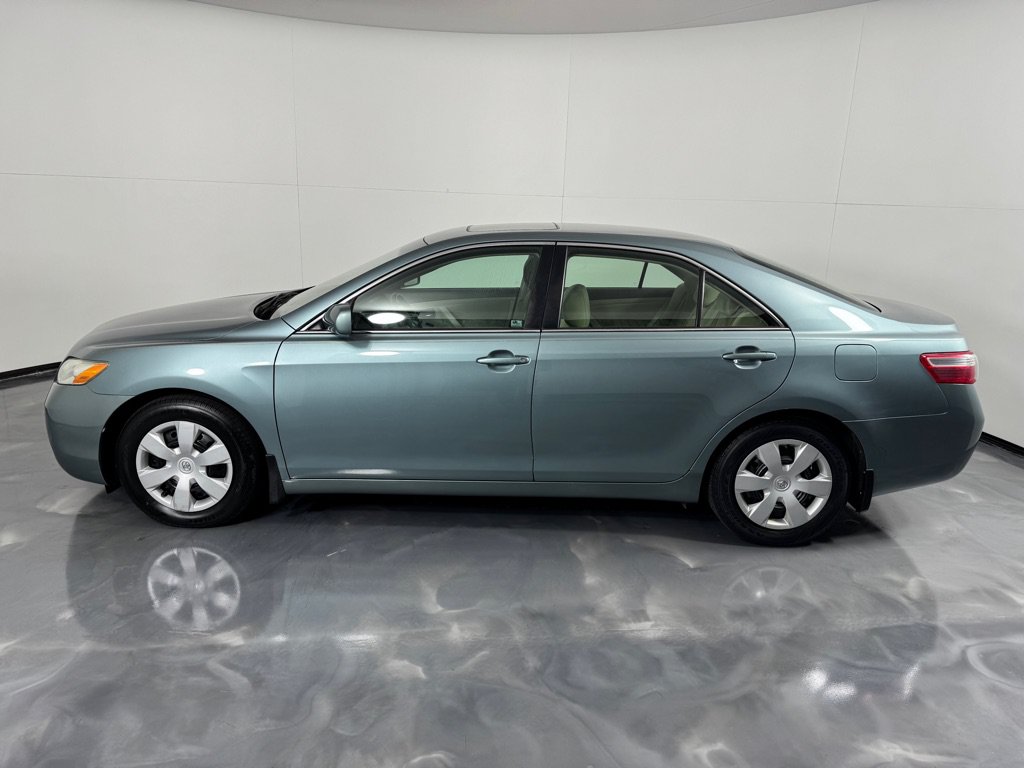 Used 2007 Toyota Camry LE FWD image 8