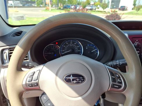 Used 2013 Subaru Forester 2.5X w/ Alloy Wheel Pkg AWD/4WD image 10