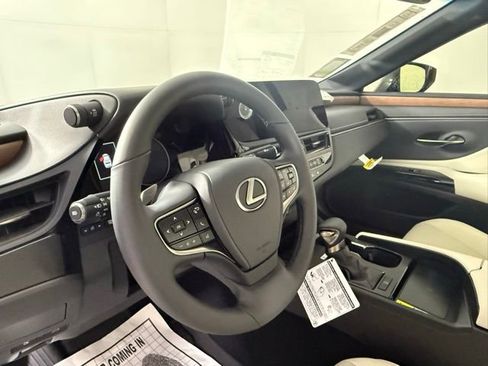 New 2025 Lexus ES 350 w/ Premium Package image 13