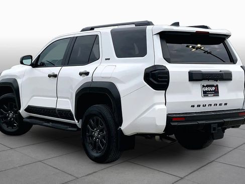 Used 2025 Toyota 4Runner SR5 RWD image 12
