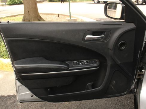 Used 2019 Dodge Charger Police AWD/4WD image 15