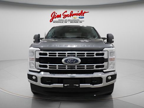 Used 2023 Ford F250 XLT image 3