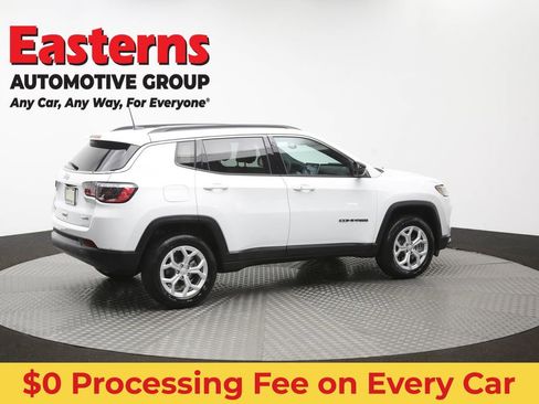 Used 2024 Jeep Compass Latitude AWD/4WD image 41
