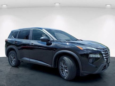 Used 2024 Nissan Rogue S AWD/4WD image 5