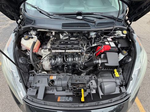 Used 2015 Ford Fiesta SE FWD image 22
