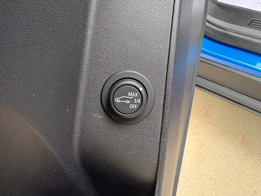 Used 2024 Chevrolet Equinox LT w/ LPO, Floor Liner Package FWD image 15