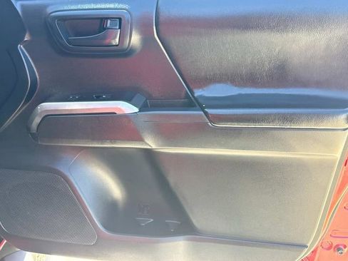 Used 2019 Toyota Tacoma SR5 image 20