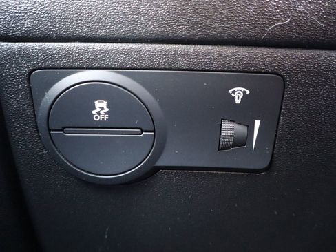 Used 2010 Hyundai Genesis 2.0T image 15