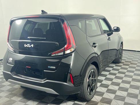 New 2025 Kia Soul EX image 3
