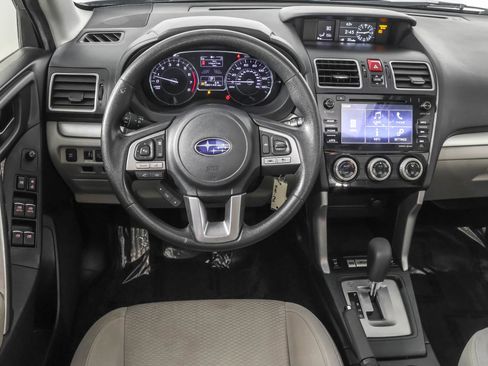 Used 2017 Subaru Forester 2.5i Premium image 39