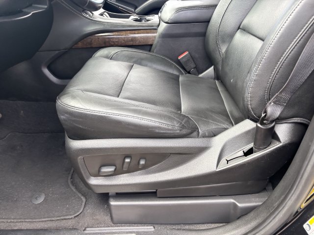 Used 2020 Chevrolet Tahoe LT w/ Luxury Package AWD/4WD image 20